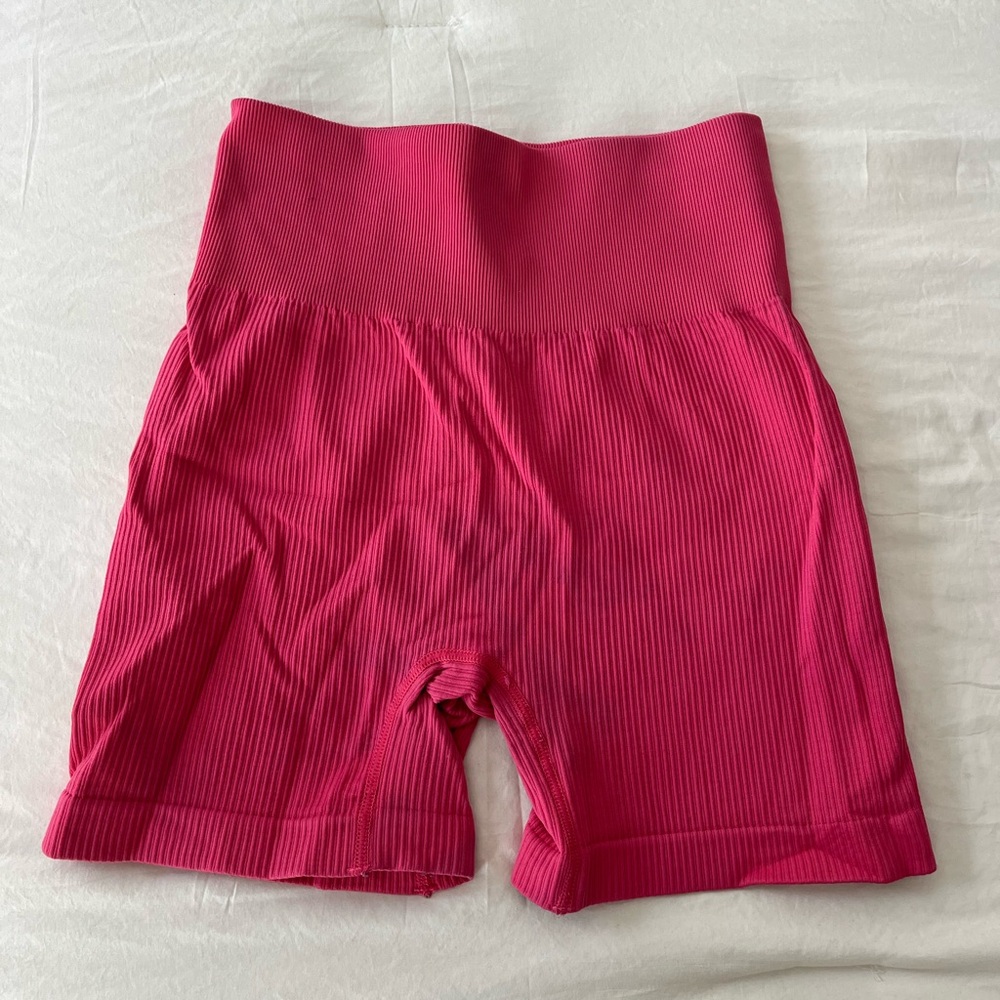 Amazon Women's Ribbed High-Waist Bike Shorts - Pink